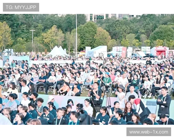 贵州彩湖国际攀岩中心成功获国际认证赛后向公众开放